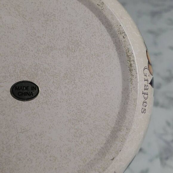 Fruit Tin Storage Container - Picture 5 of 7